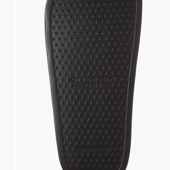 Givenchy Logo Slides - Picture 6 of 12